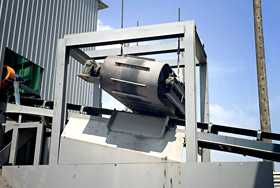Suspended Magnetic Separator for Waste Disposal Sorting