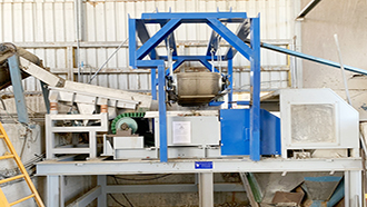 Aluminum cover recycling system